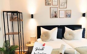 Newman Horizon Apartments Zirndorf - Playmobil Funpark, Nähe Messe Nürnberg und Fürth, 4 Pers, 24h Self Checkin, Waschmaschine, großer Parkplatz